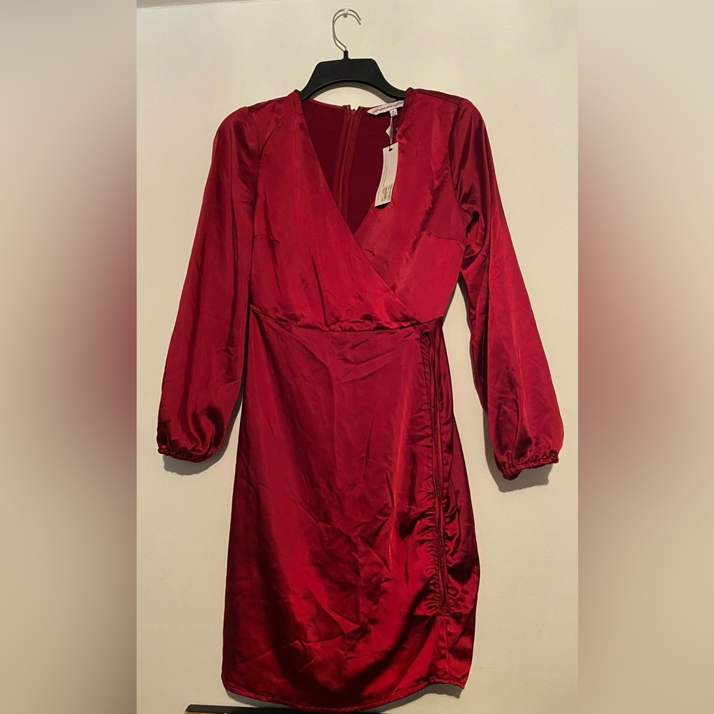 NWT Cupcakes and Cashmere Elegant Red Wrap Dress Size 0